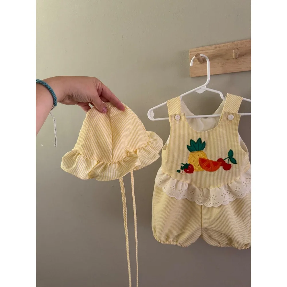 VTG. 12M fruit romper + hat